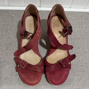 Ecco Women's Burgundy Sandals
